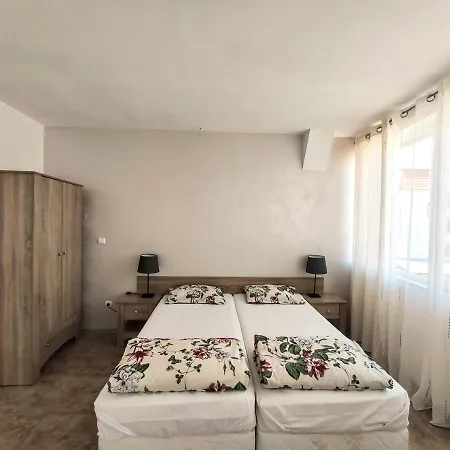 кейт פרימורסקו